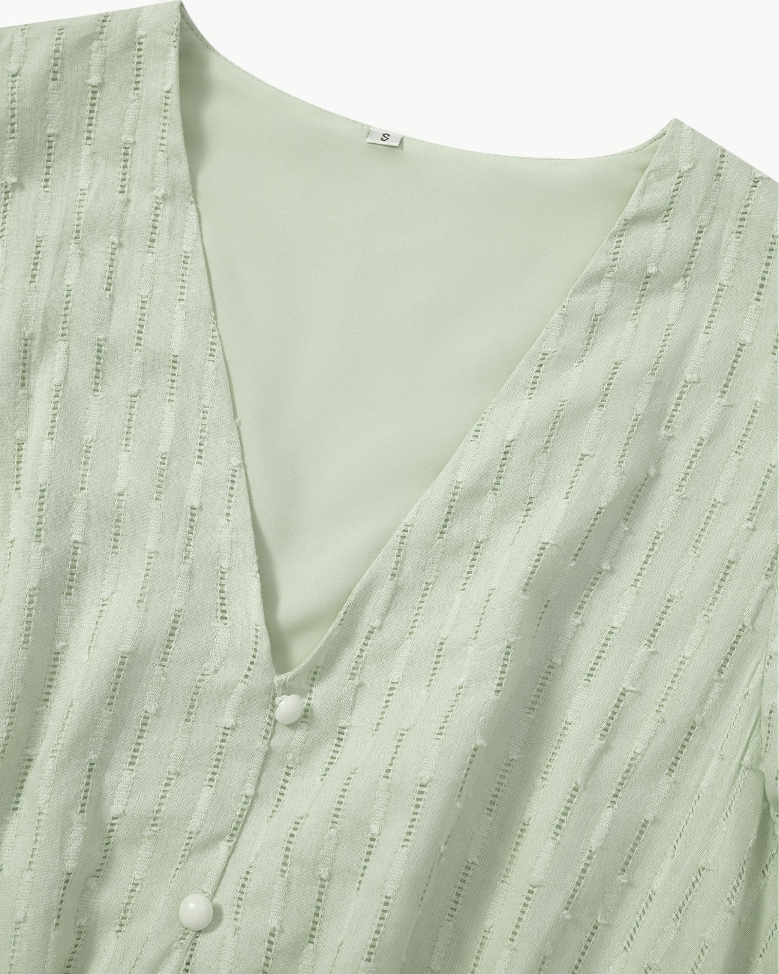 Belicia | Robe à décolleté en V et manches volantées