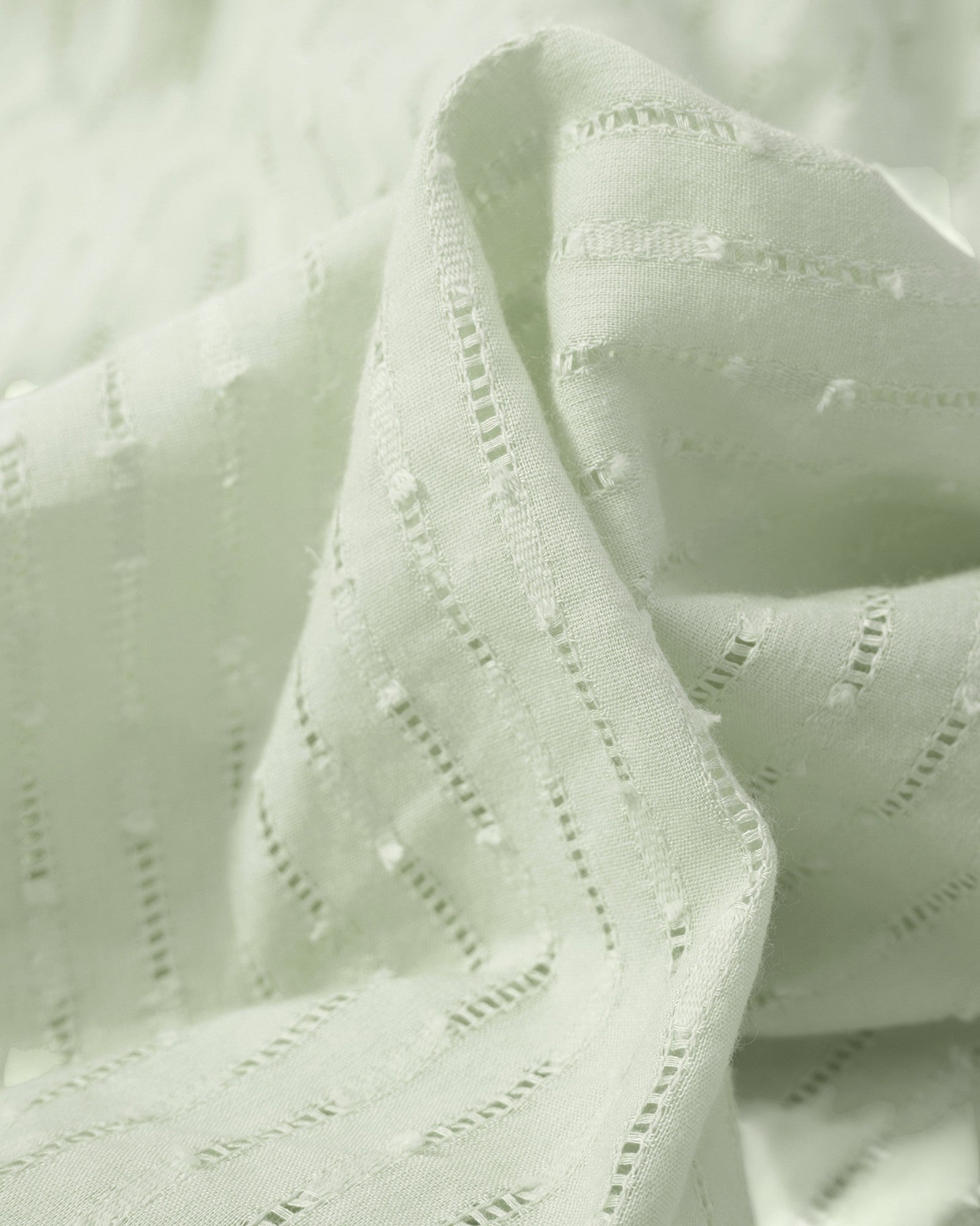 Belicia | Robe à décolleté en V et manches volantées