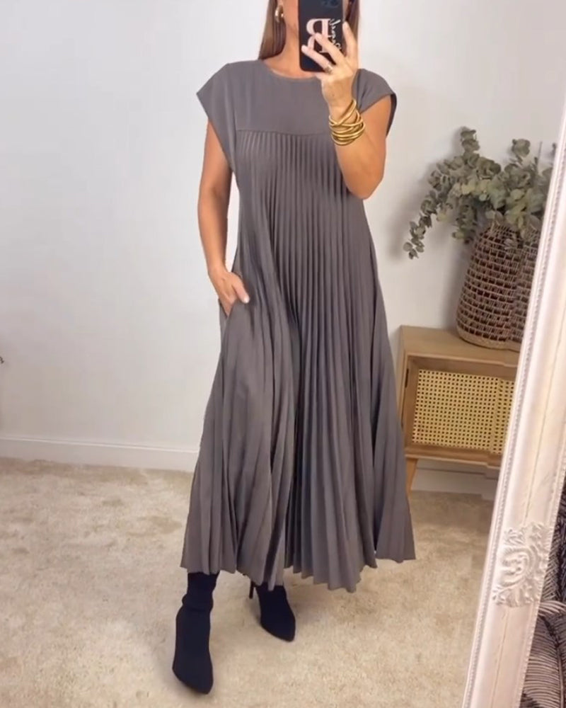 Amada | Robe sans manches plissée