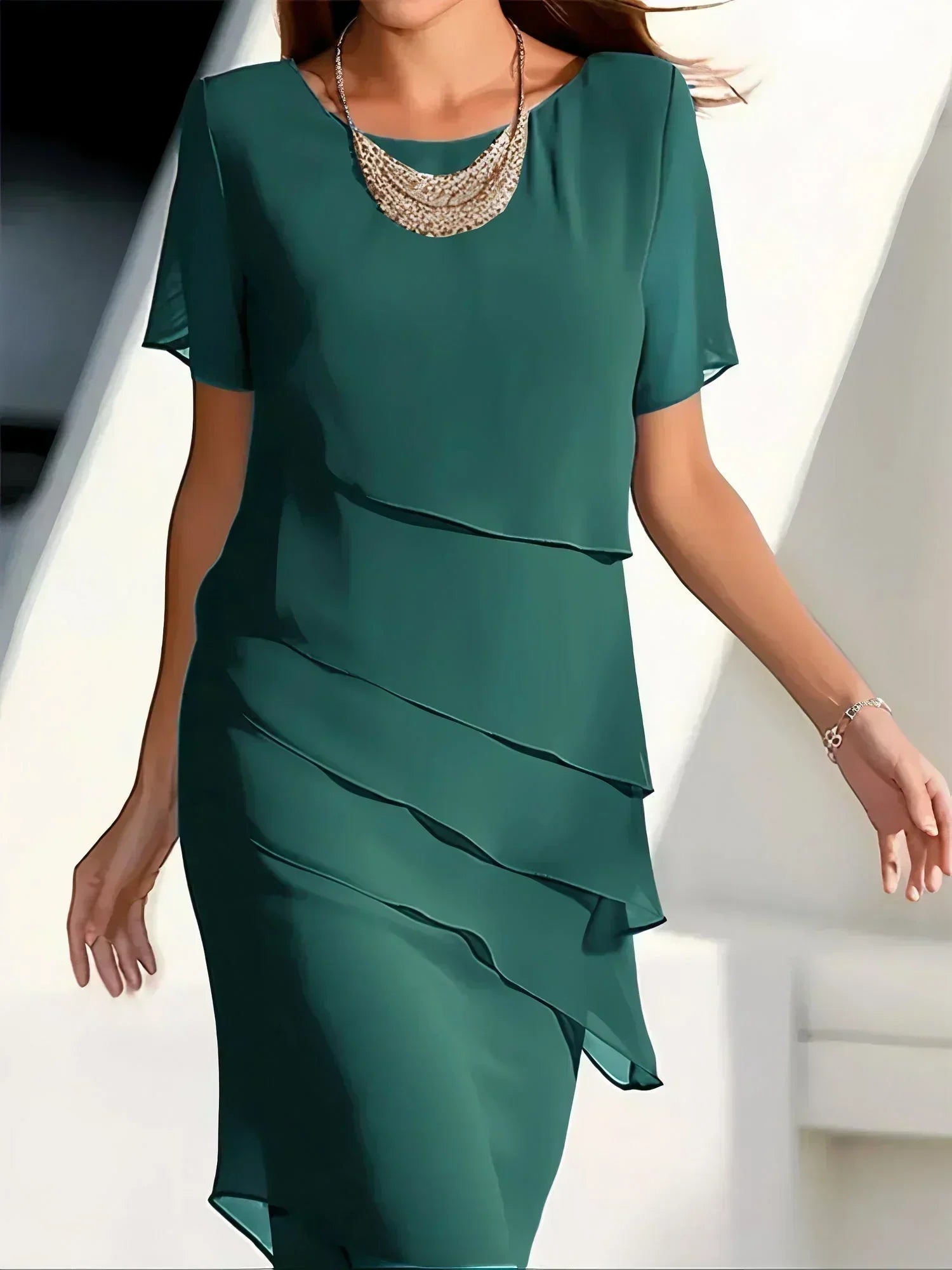 Eva | Robe élégante à flottantes