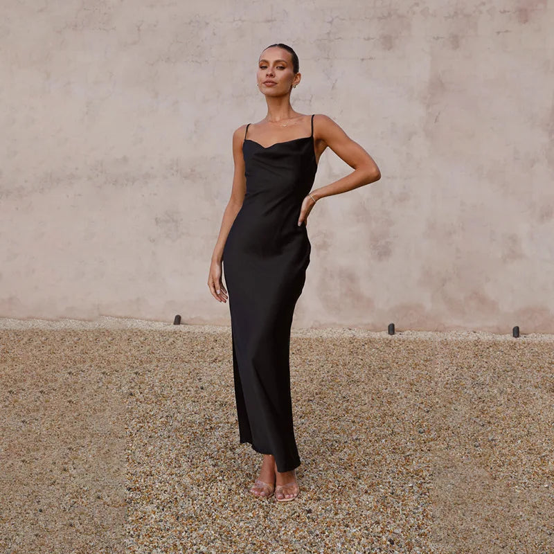 Daira | Robe longue en satin