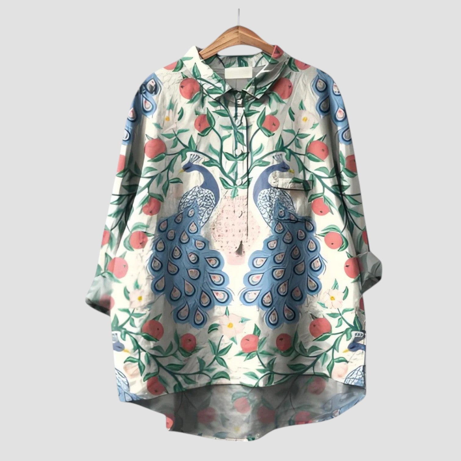 Ornella | Chemise oversize avec imprimé de paons et feuillage fruité